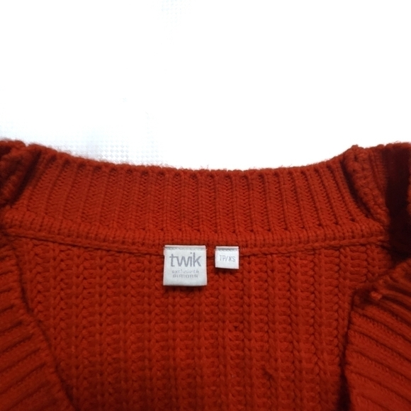 TWIK By Simons Orange Knitted V-Neck Sweater - Picture 2 of 9
